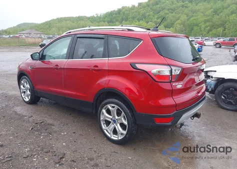 2018 Ford Escape Titanium из США, поврежденный, VIN 1FMCU9J90JUA02369